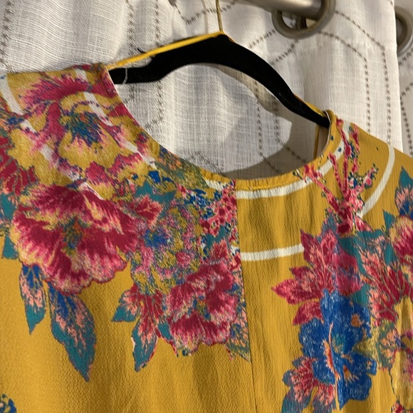 Women’s M Crop Top Blouse Wide Long Sleeve Elastic Waist Snap closure V Neckline - Picture 9 of 10